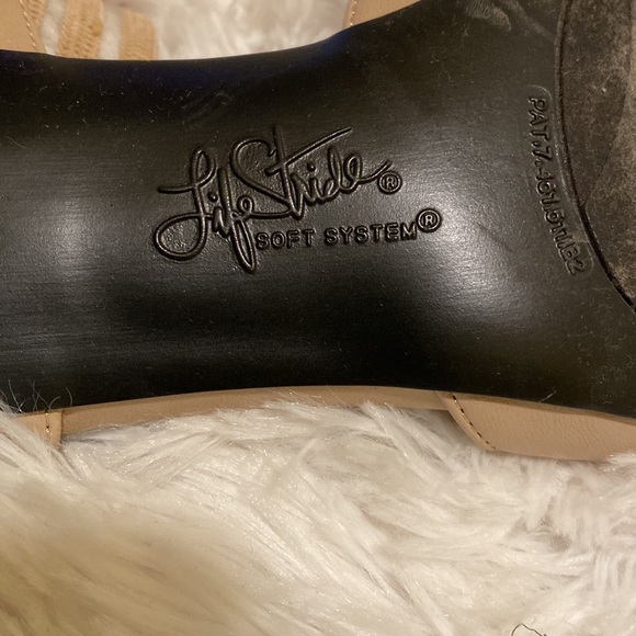 Life stride soft system nude heels, size 10. Extra arch and heel support - Picture 8 of 16